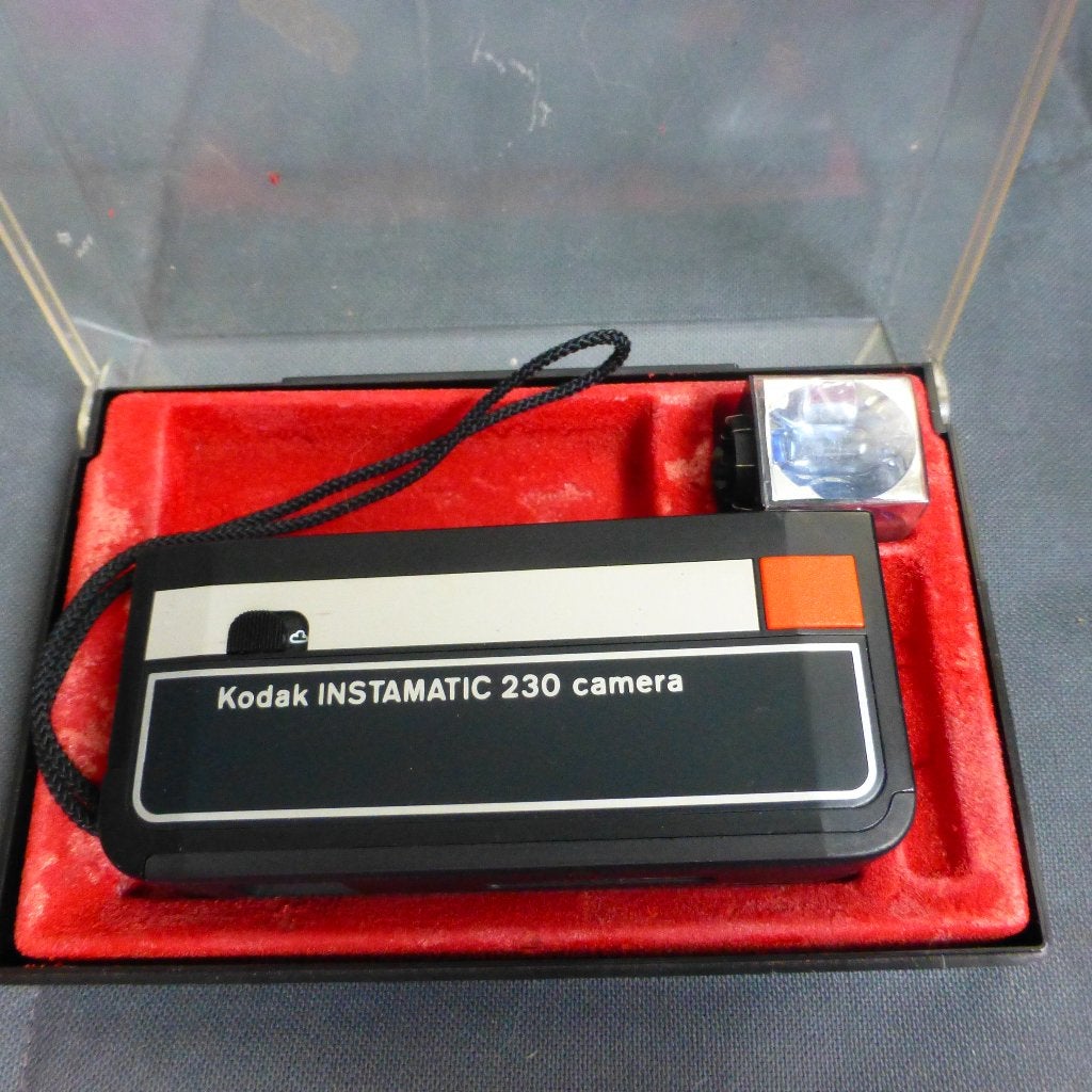 Kodak instamatic camera 230 met flits lampje, Audio, Tv en Foto, Fotocamera's Analoog, Ophalen of Verzenden, Gebruikt, Compact