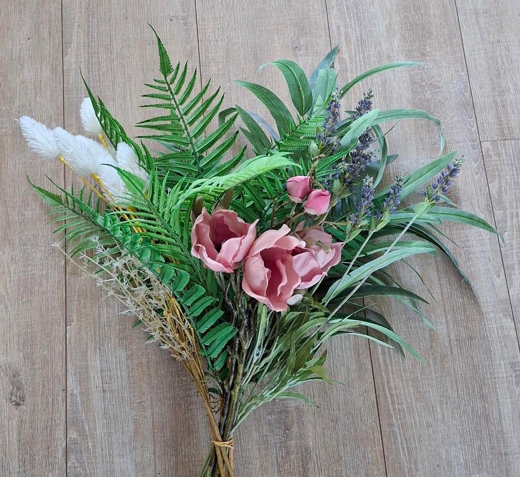 Mooie bos kunstbloemen, Ophalen of Verzenden, Zo goed als nieuw