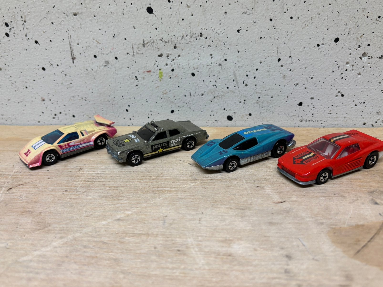 4 oude Hotweels jaren 80 uit een verzameling, Ophalen of Verzenden, Zo goed als nieuw, Auto, Overige merken