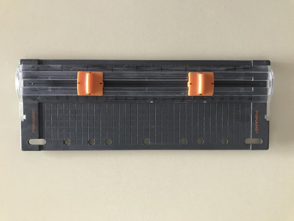 Fiskars snij apparaat voor papier, Ophalen of Verzenden, Zo goed als nieuw, Overige thema's, Overige typen