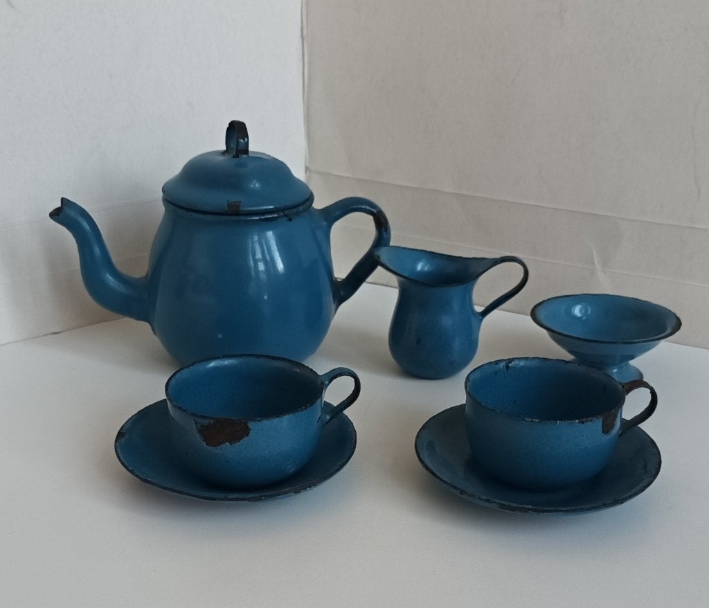 Blauw Emaille kinderserviesje met 2 kop en schoteltjes, Antiek en Kunst, Antiek | Emaille, Ophalen of Verzenden