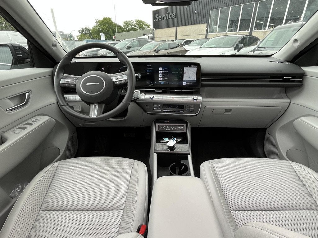 Hyundai Kona 1.6 GDI HEV Premium Sky | Schuif-kanteldak | Le, Auto's, Hyundai, Gebruikt, Zwart, Lichtsensor, SUV of Terreinwagen