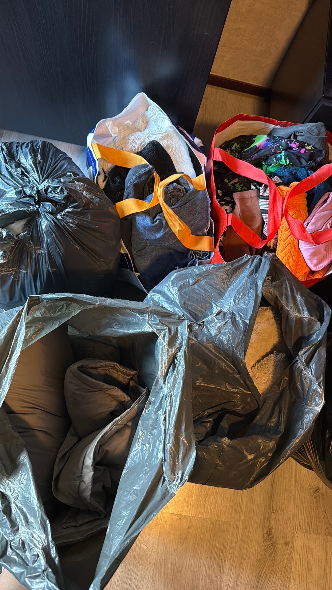 Grote partij kleding (13 zakken) - Heren, Dames, Kinderen, Ophalen, Gedragen
