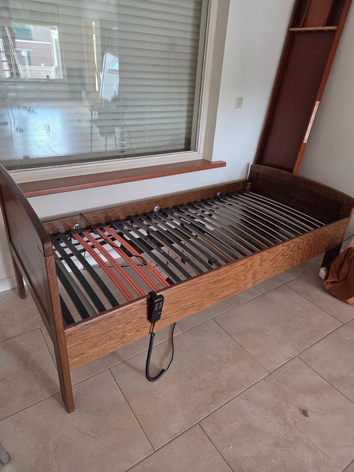 Seniorenbed donker eiken gratis, Huis en Inrichting, Ophalen, Gebruikt, 90 cm, Eenpersoons