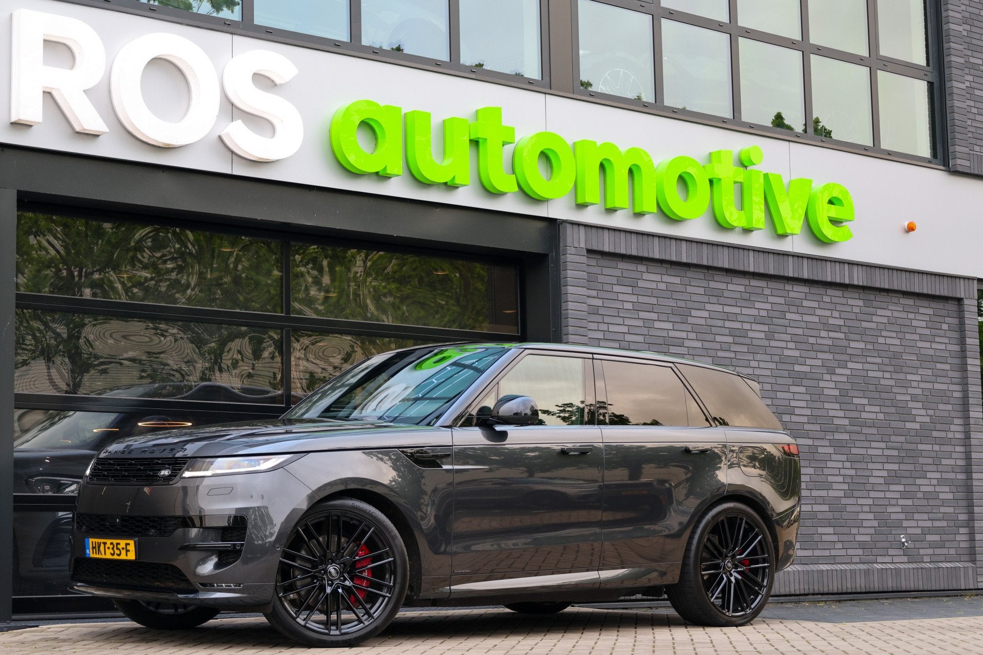 Land Rover Range Rover Sport 3.0 P550e Autobiography PHEV |, Auto's, Land Rover, Automaat, Dealer onderhouden, Gebruikt, 3000 kg