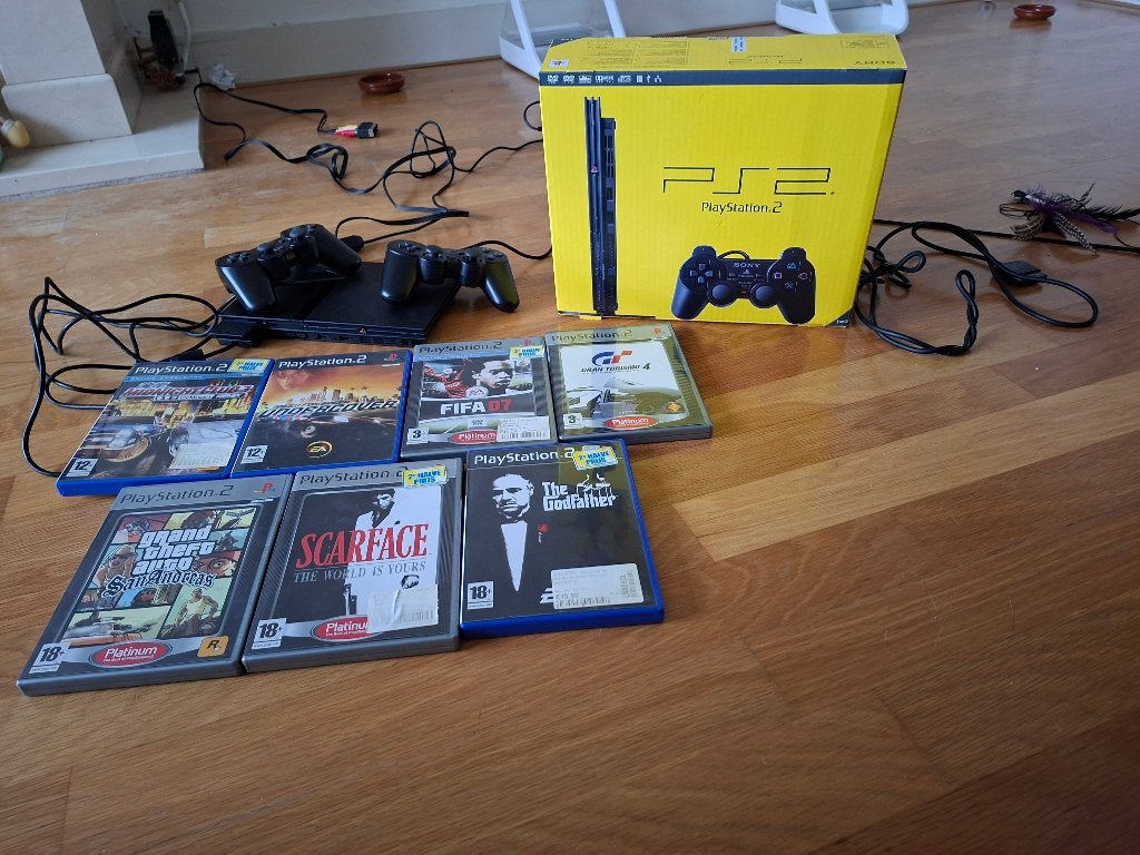 PlayStation 2 Slim + 2 controllers + 7 games – Complete set, Ophalen, Gebruikt, Zwart, Met games