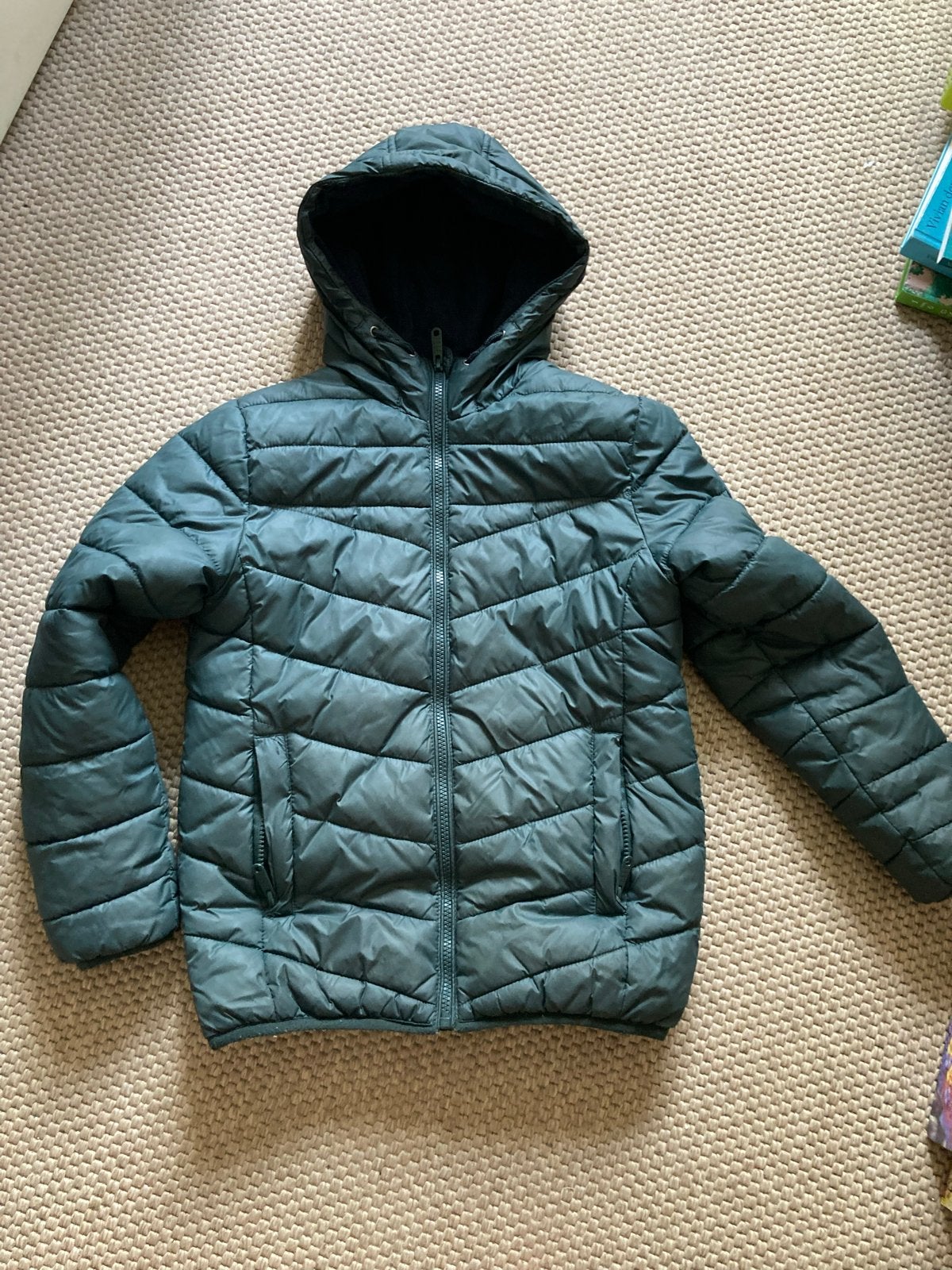 Groene C&A gewatteerde jas maat 140, Kinderen en Baby's, Ophalen of Verzenden, Gebruikt, Jongen of Meisje, Jas