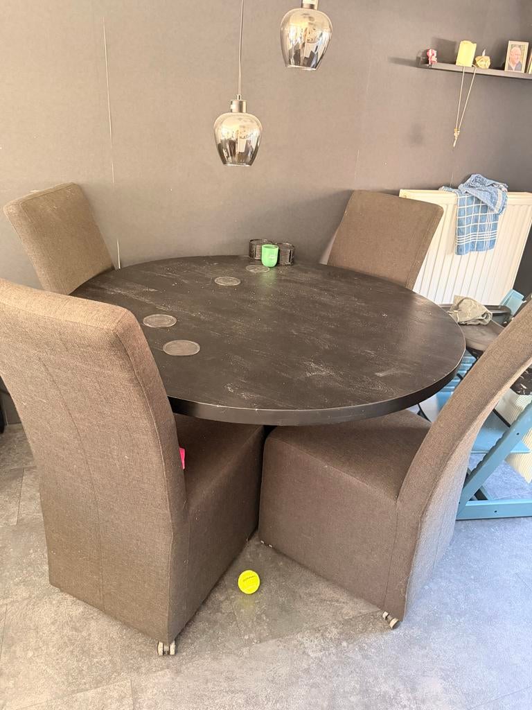 Eettafel met 4 stoelen - Goede staat, schoonmaak nodig, Ophalen, Overige materialen, Gebruikt, 100 tot 150 cm