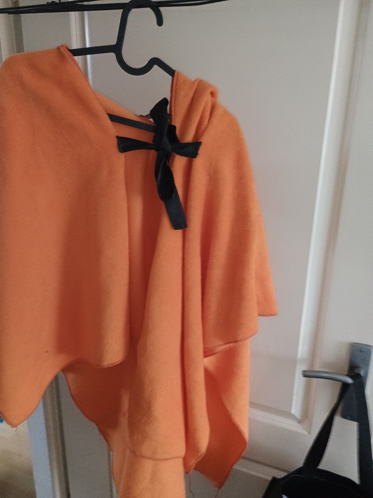 Oranje vossen cape - Fantasy Fair, Queen in Black, Ophalen of Verzenden, Kleding, Overige thema's