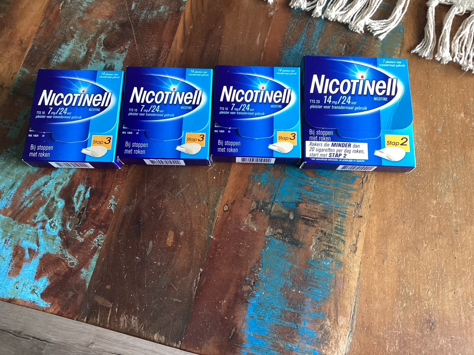 Nicotinell pleisters 7mg en 14mg - Stoppen met roken, Ophalen of Verzenden, Nieuw, Overige typen