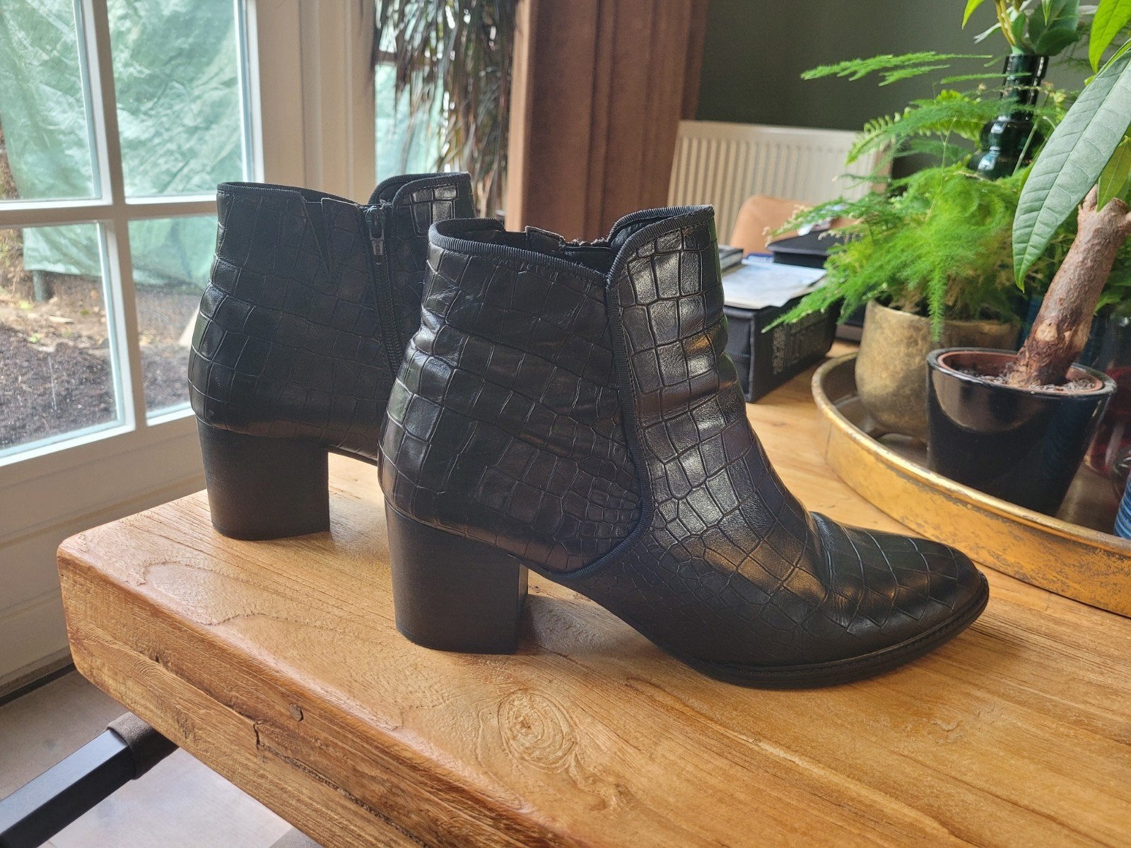 Gabor Enkellaarsjes Zwart Maat 43 - Zo goed als nieuw, Kleding | Dames, Zwart, Lage of Enkellaarzen, Gabor, Ophalen of Verzenden
