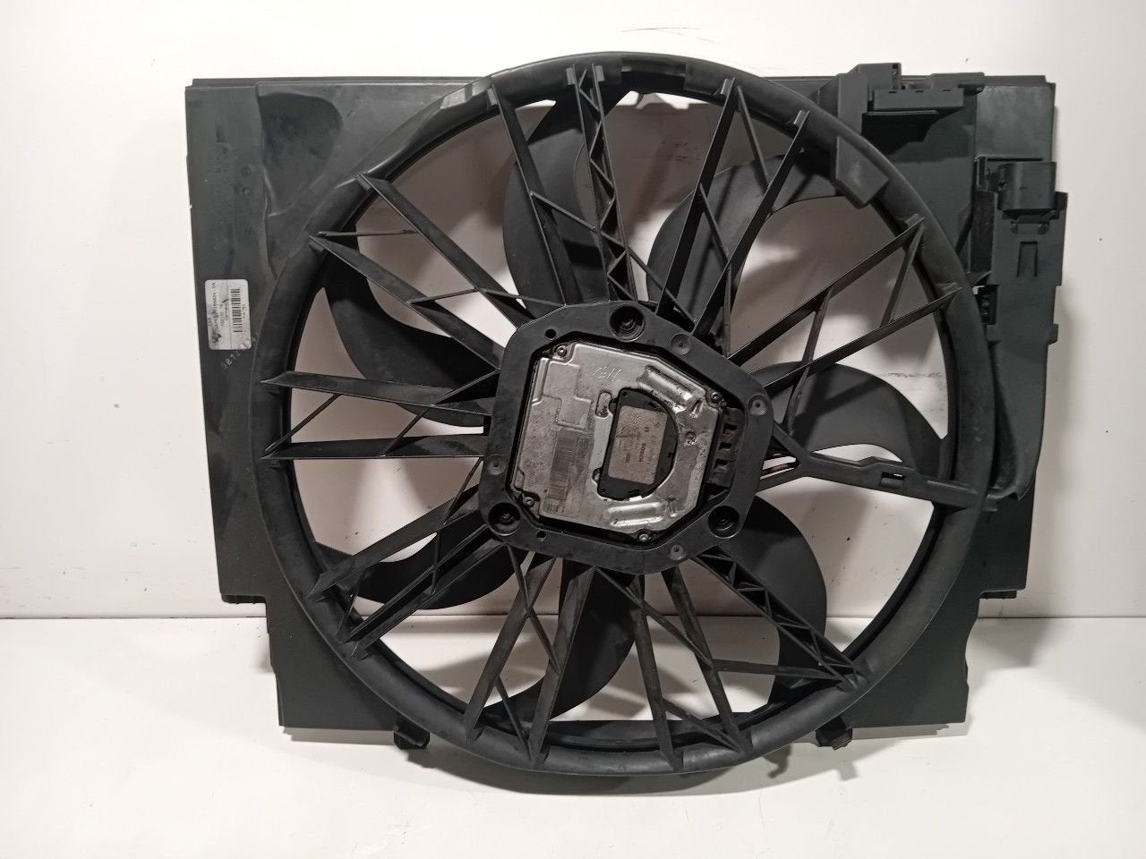 Koelventilator BMW 5 serie, Onderdelen@venauto.nl, Van der Ven Autorecycling B.V., Gebruikt, Ettenseweg 76, 4706 PB Roosendaal, The Netherlands