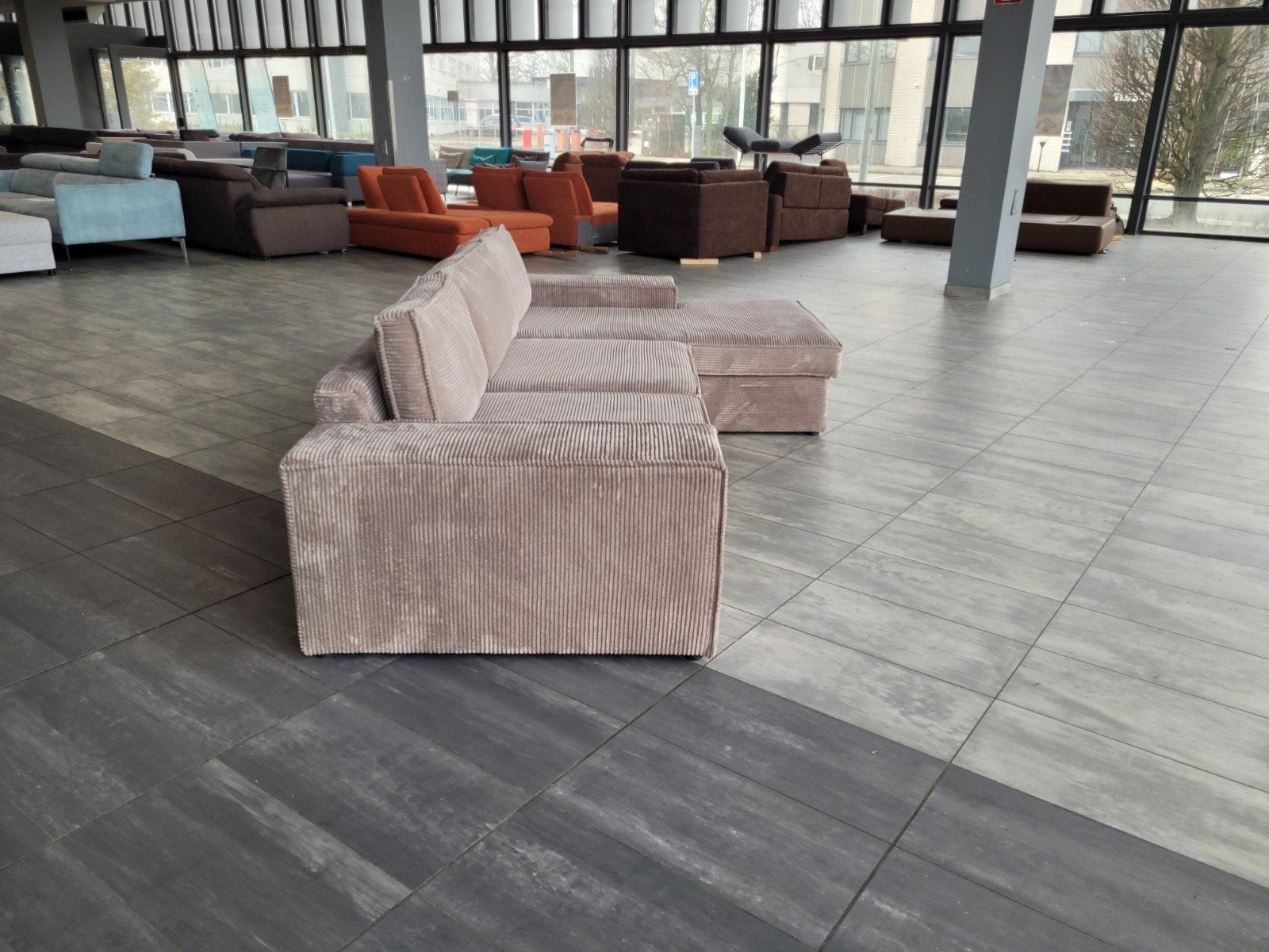 Foto 10 van ✳️ OUTLET taupe ribstof LeGer hoekbank 285x165 | BEZORGEN