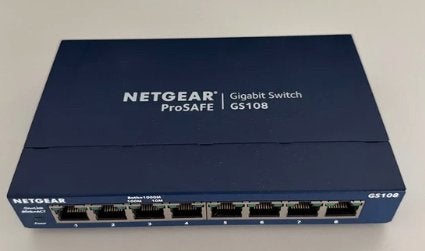 NETGEAR ProSAFE GS108 Gigabit Switch - 8 poorten, Ophalen of Verzenden, Zo goed als nieuw
