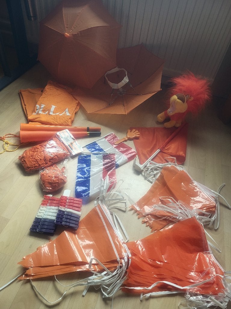 diverse oranje feest/voetbal/holland pakket zie foto's, Verzenden, Zo goed als nieuw, Overige