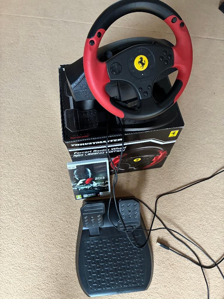 Racestuur PC & PS, Ferrari Red Legend edition, Ophalen of Verzenden, Zo goed als nieuw, Stuur of Pedalen, PlayStation 3