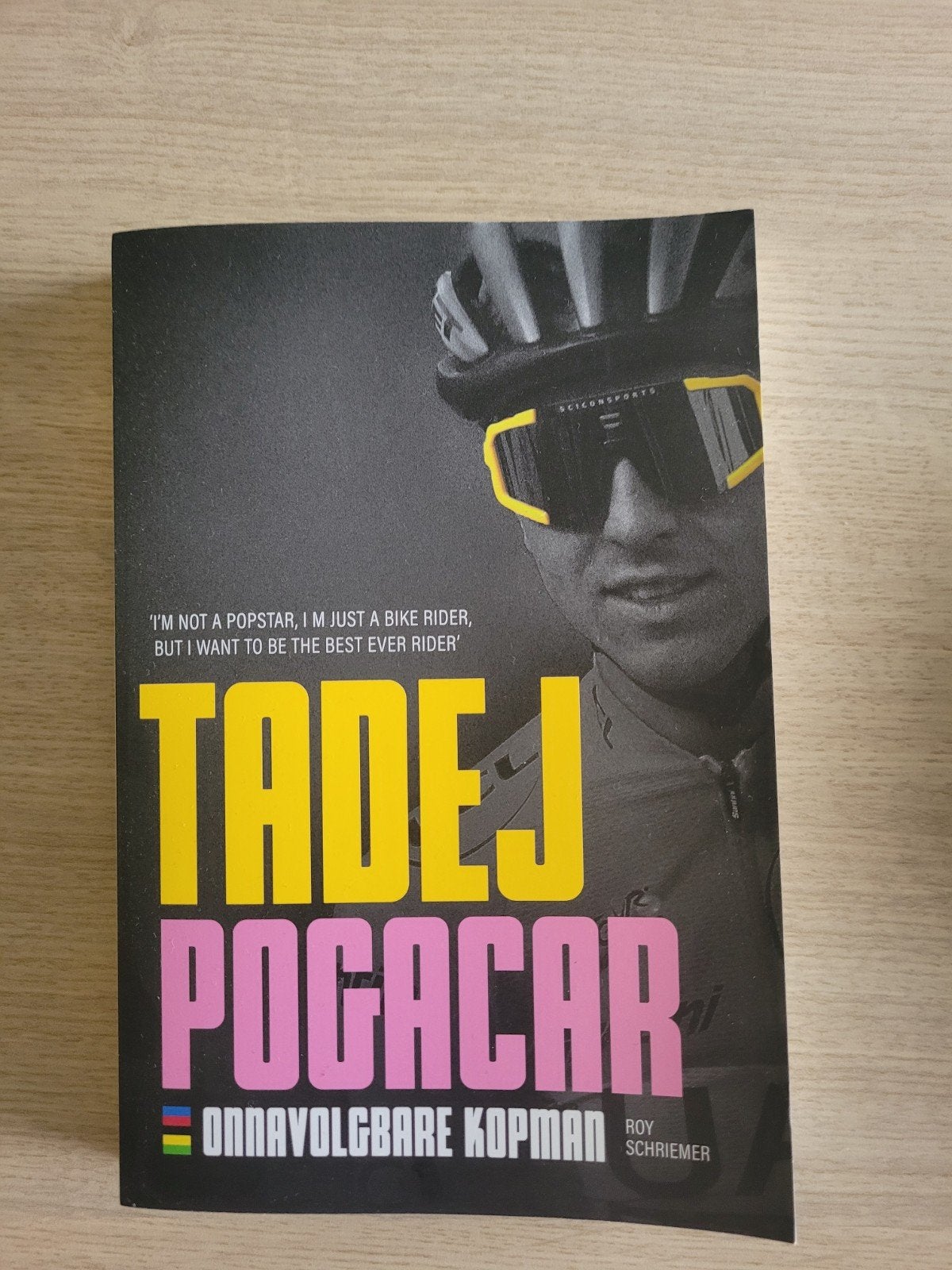 Tadej Pogacar: Onnavolgbare Kopman - Wielerboek, Boeken, Ophalen of Verzenden, Zo goed als nieuw, Roy Schriemer, Nederland