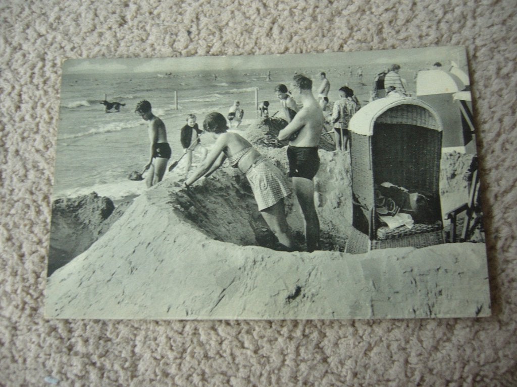 DOMBURG  =  STRANDGENOEGENS AAN HOLLANDS KUST, Ophalen of Verzenden, 1940 tot 1960, Gelopen, Zeeland