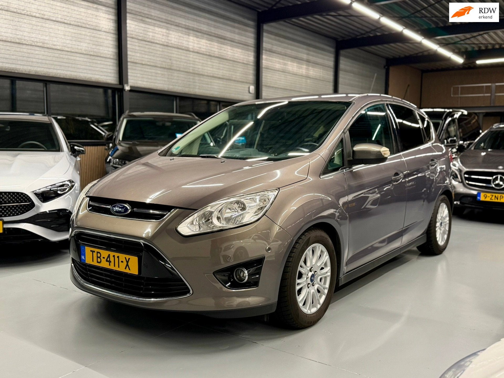 Ford C-Max 1.0 Edition Clima l Cruise l Navi, Auto's, Voorwielaandrijving, 125 pk, Gebruikt, Bruin