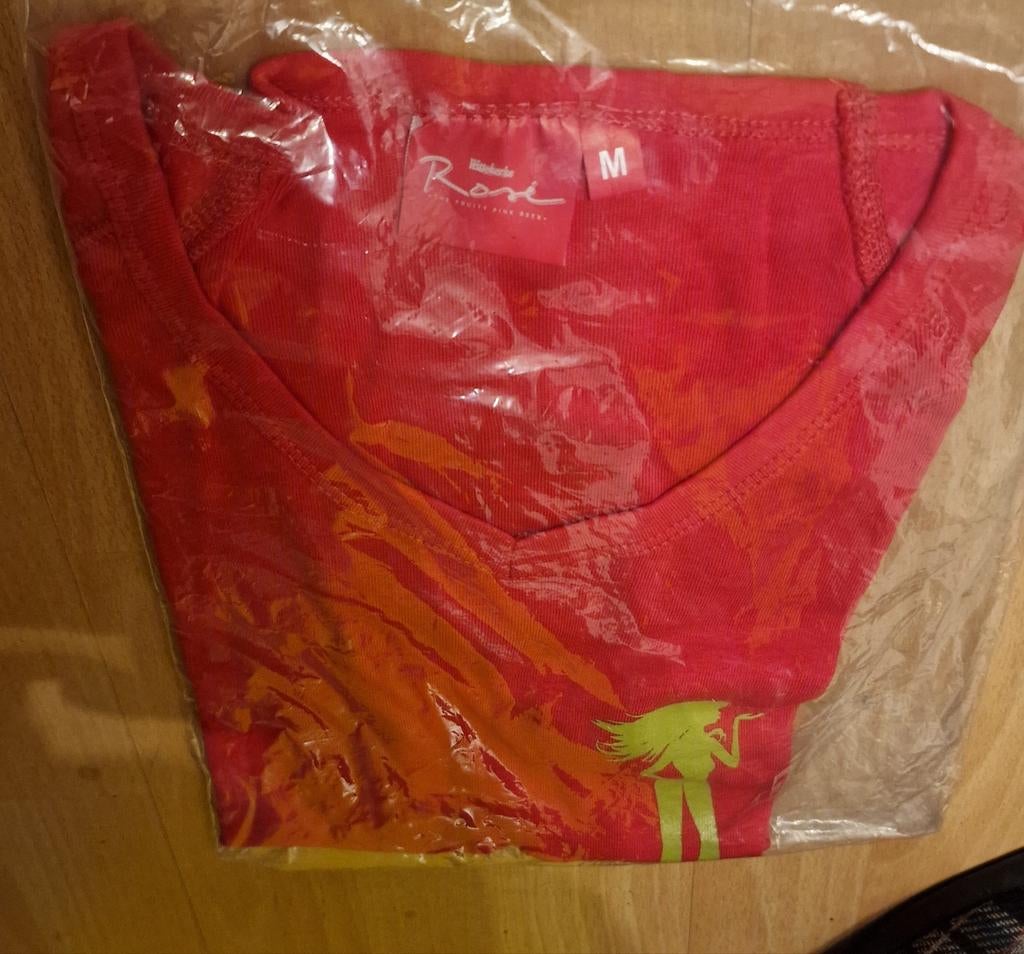 Roze t-shirt dames V-hals nieuw, Wittekerke, maat M, Maat 38/40 (M), Nieuw, Ophalen of Verzenden, Korte mouw