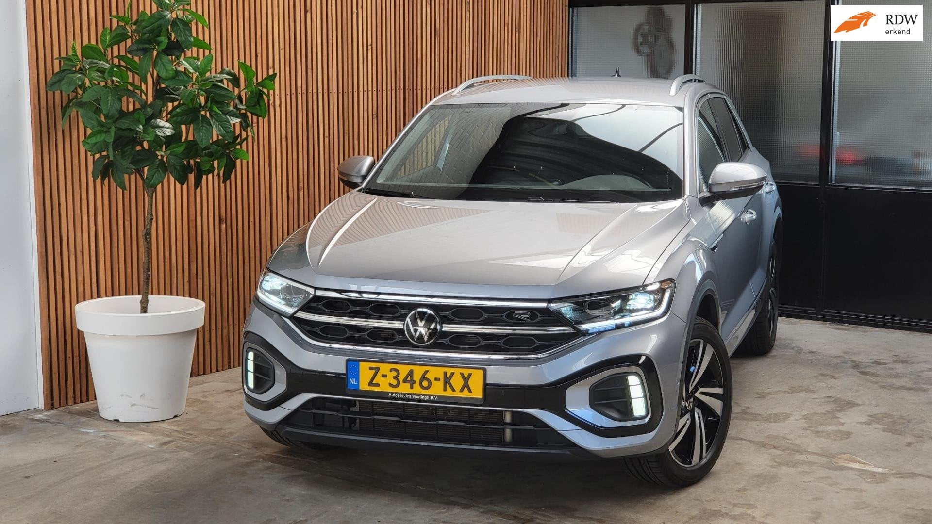 Volkswagen T-Roc 1.5 TSI R-Line Automaat, Euro 6, 4 cilinders, 150 pk, Bedrijf