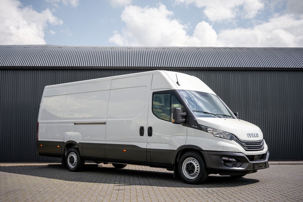 Iveco Daily 35S16 | L4H2 | 157 PK | 3-Zits | Airco | Parkeer, Auto's, Bestelauto's, Gebruikt, Iveco, Wit, Bedrijf