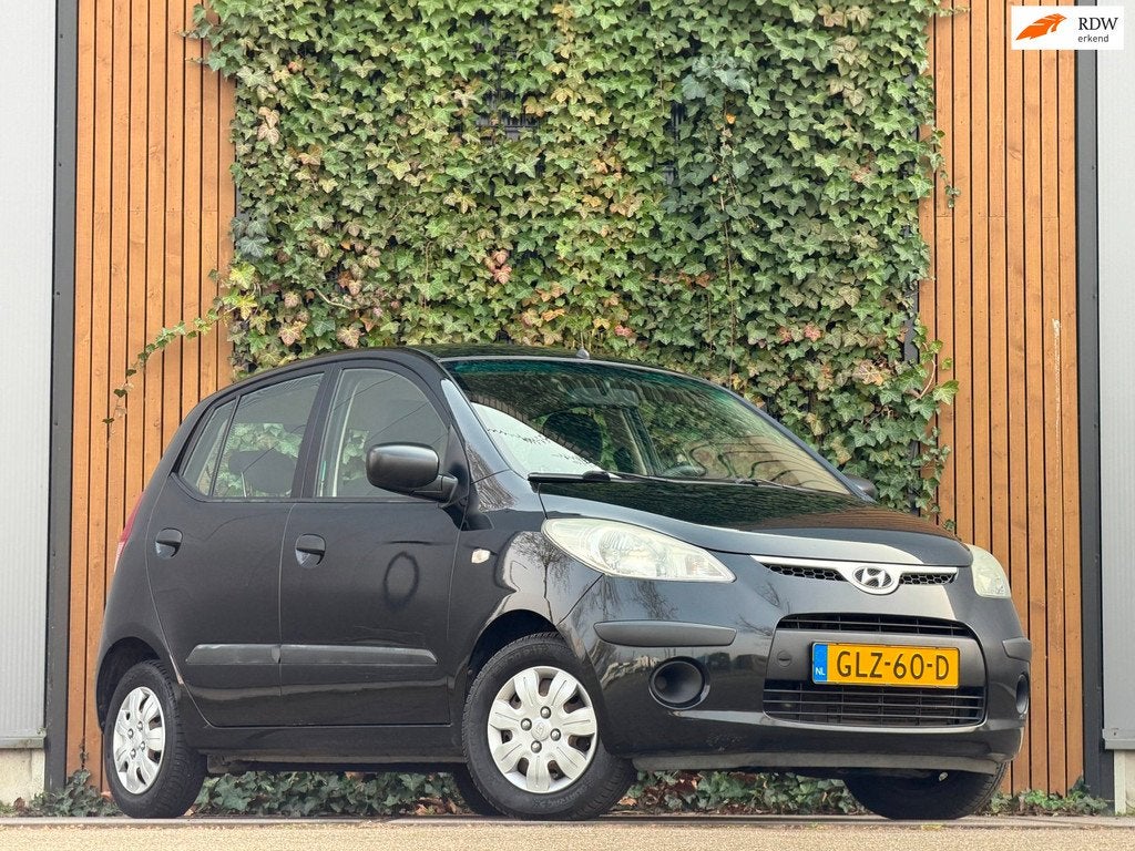Hyundai I10 1.25i Dynamic|CARPLAY SCHERM|AIRCO|5DRS|, Gebruikt, Zwart, 4 cilinders, Elektrische ramen