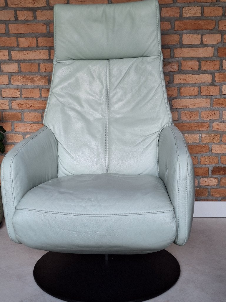 2 x relax draaistoel  Montèl mintgroen leer, Ophalen, Gebruikt, Minder dan 75 cm, Licht en modern