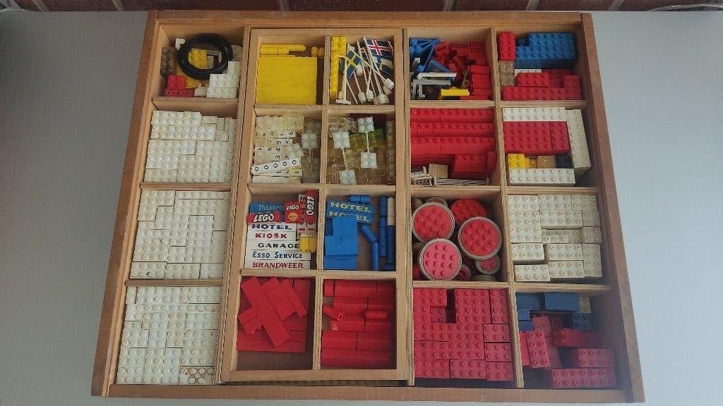 Vintage houten Lego kist, Kinderen en Baby's, Speelgoed | Duplo en Lego, Gebruikt, Overige thema's, Lego, Ophalen of Verzenden