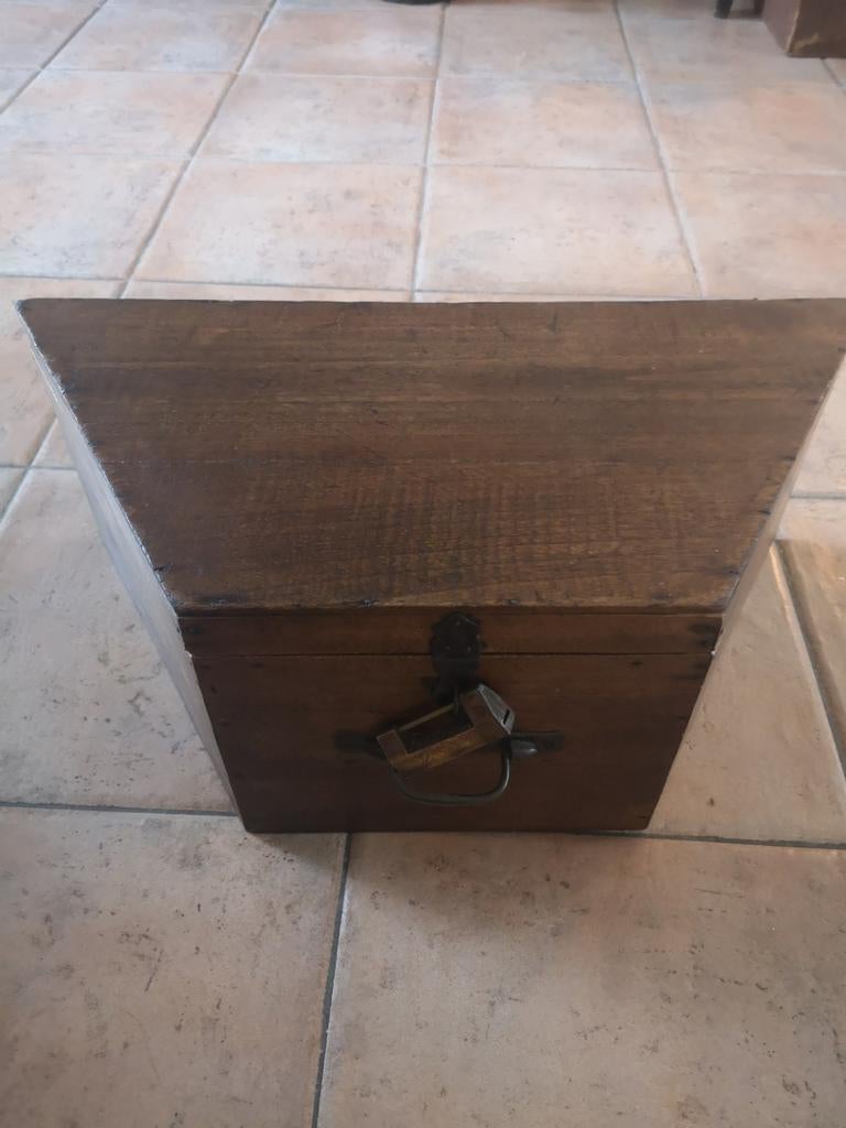 Antieke houten hoeden doos kist, Ophalen of Verzenden, 50 tot 100 cm, Minder dan 50 cm, Minder dan 50 cm