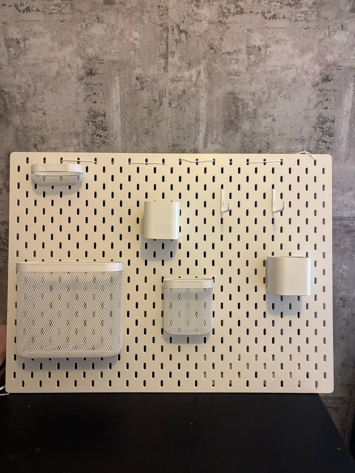 IKEA Skadis wandbord met verplaatsbare bakjes en haken, Huis en Inrichting, Woonaccessoires | Overige, Ophalen, Zo goed als nieuw