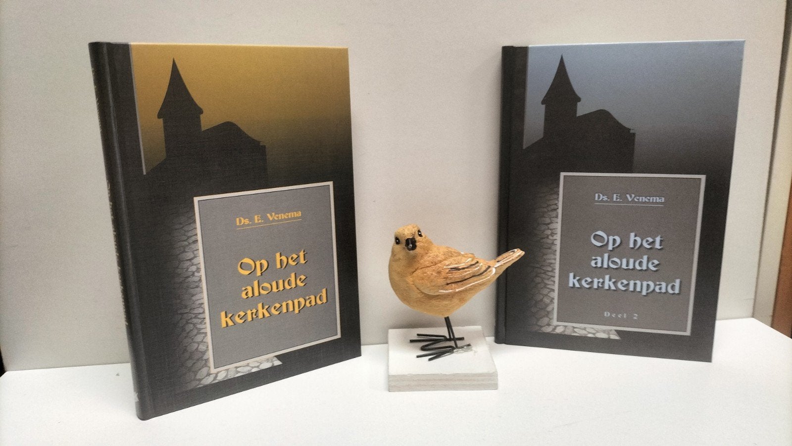 Venema, Ds. E. Op het aloude kerkenpad dl 1 en 2, Ophalen of Verzenden, Gelezen, Christendom | Protestants