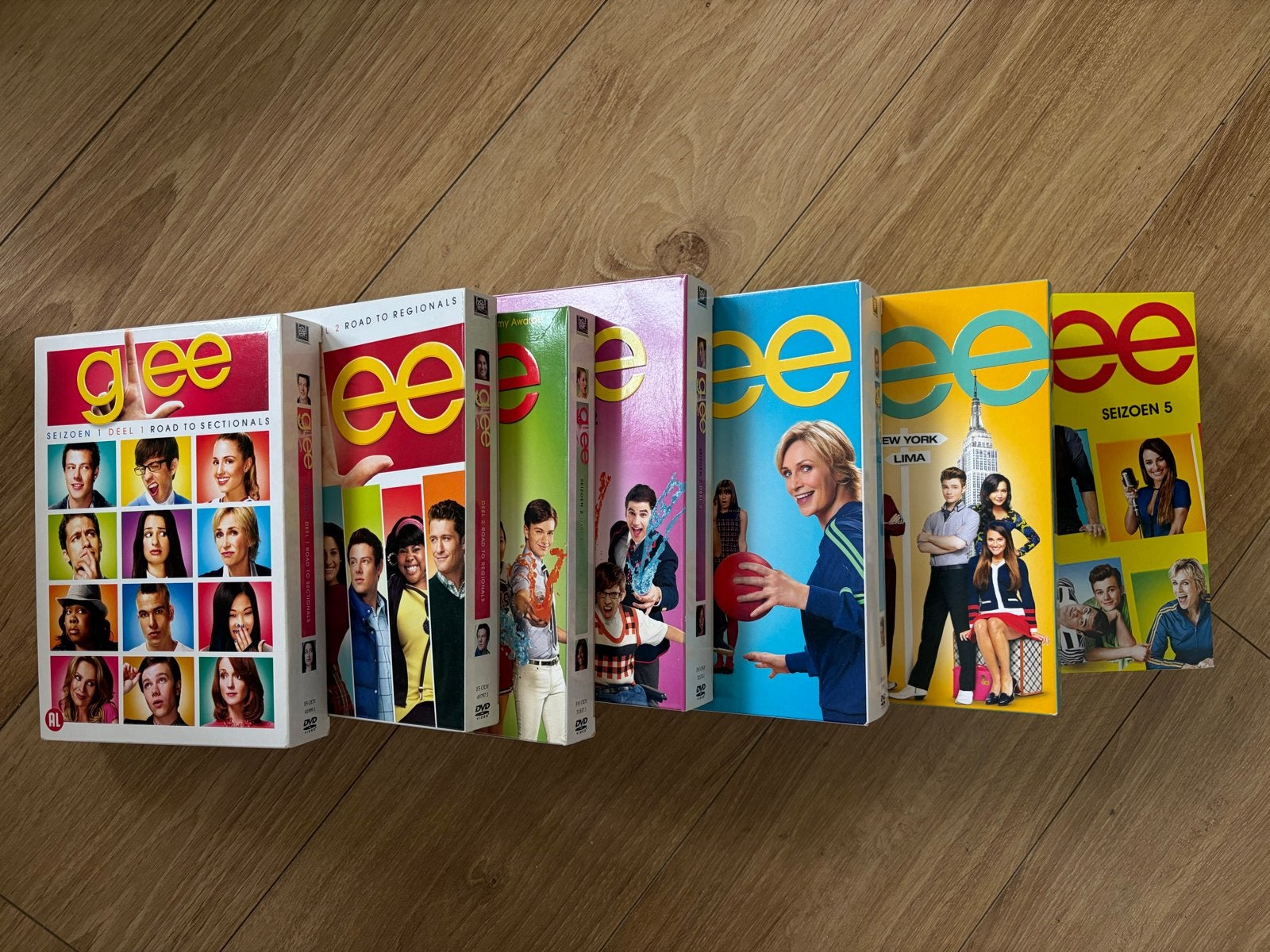 Glee complete serie DVD box (seizoen 1 t/m 5), Seizoen 1, Drama, Ophalen of Verzenden, Zo goed als nieuw