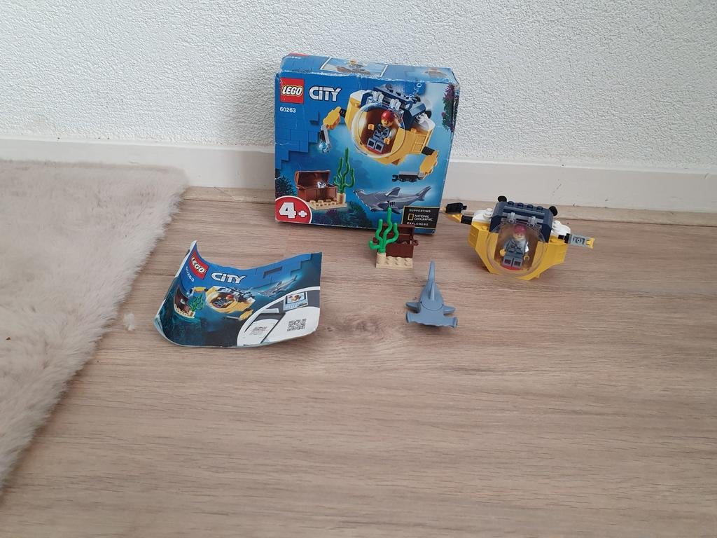 Lego City Onderzeeboot (60263) compleet met doos en boekje, City, Lego, Ophalen of Verzenden, Zo goed als nieuw