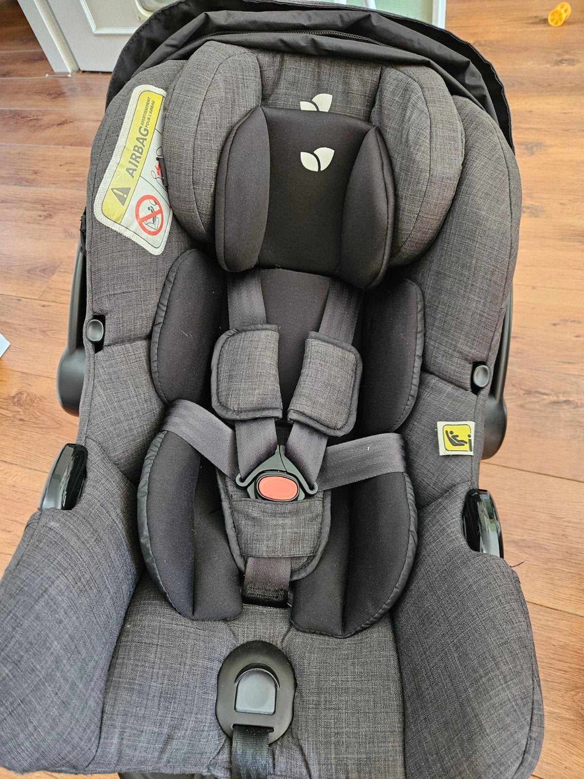 Joie autostoel met base, Slaapstand, Zo goed als nieuw, Isofix, 0 t/m 13 kg