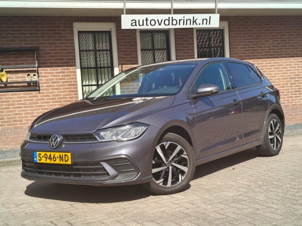 Volkswagen Polo 1.0 TSI Life / CARPLAY / PDC / NAP, Gebruikt, Euro 6, 95 pk, Origineel Nederlands