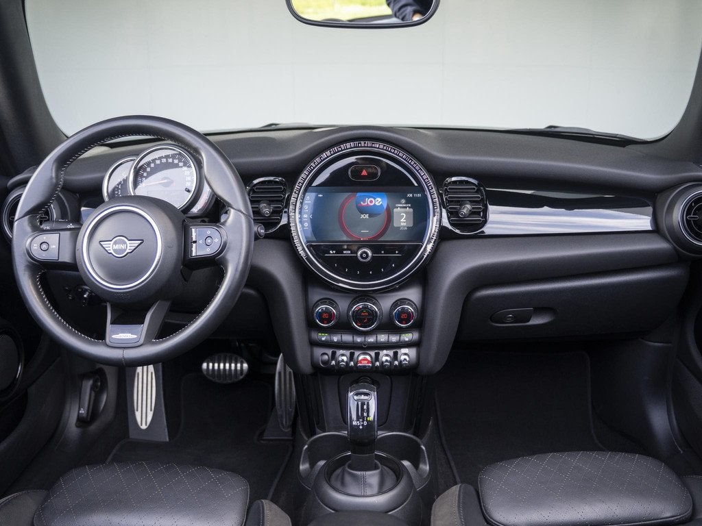 MINI Cabrio Cooper Aut. John Cooper Works + Comfort Access +, Auto's, Mini, Gebruikt, 4 stoelen, Bedrijf, 3 cilinders