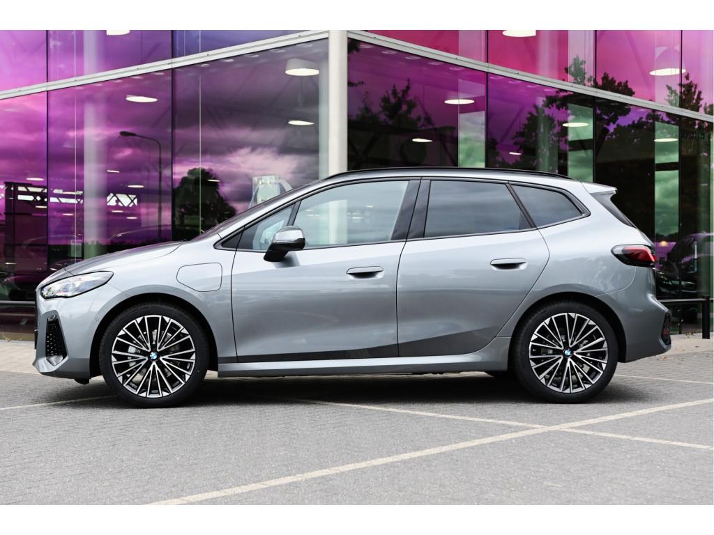 BMW 2 Serie Active Tourer 225e xDrive High Executive M Sport, 1800 kg, Gebruikt, Stoelverwarming, Bedrijf