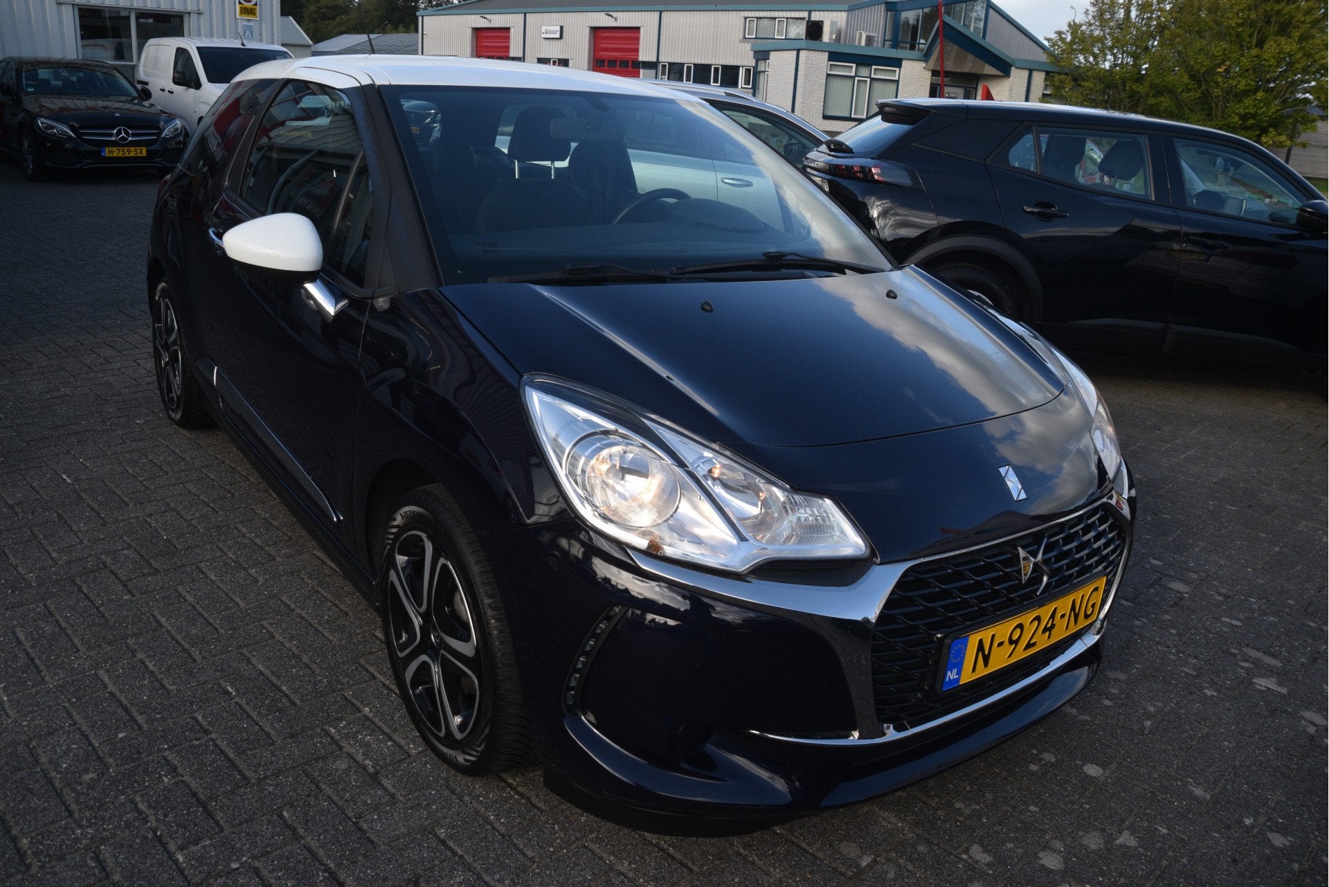 DS DS 3 1.2 PureTech So Chic LMV | Airco | PDC | Bluetooth |, Auto's, Stof, Gebruikt, 1199 cc, Bedrijf