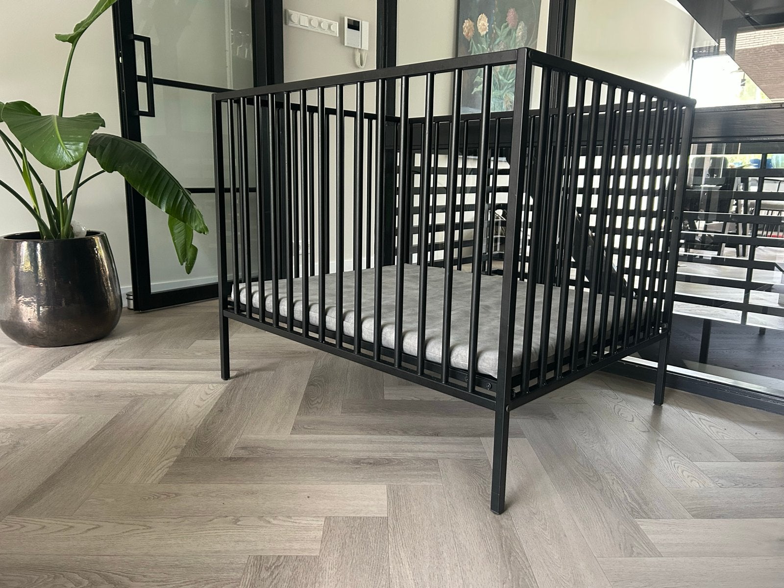 Zwart metalen box - Europe Baby Liam II 80x100, Ophalen, Zo goed als nieuw, Rechthoekig