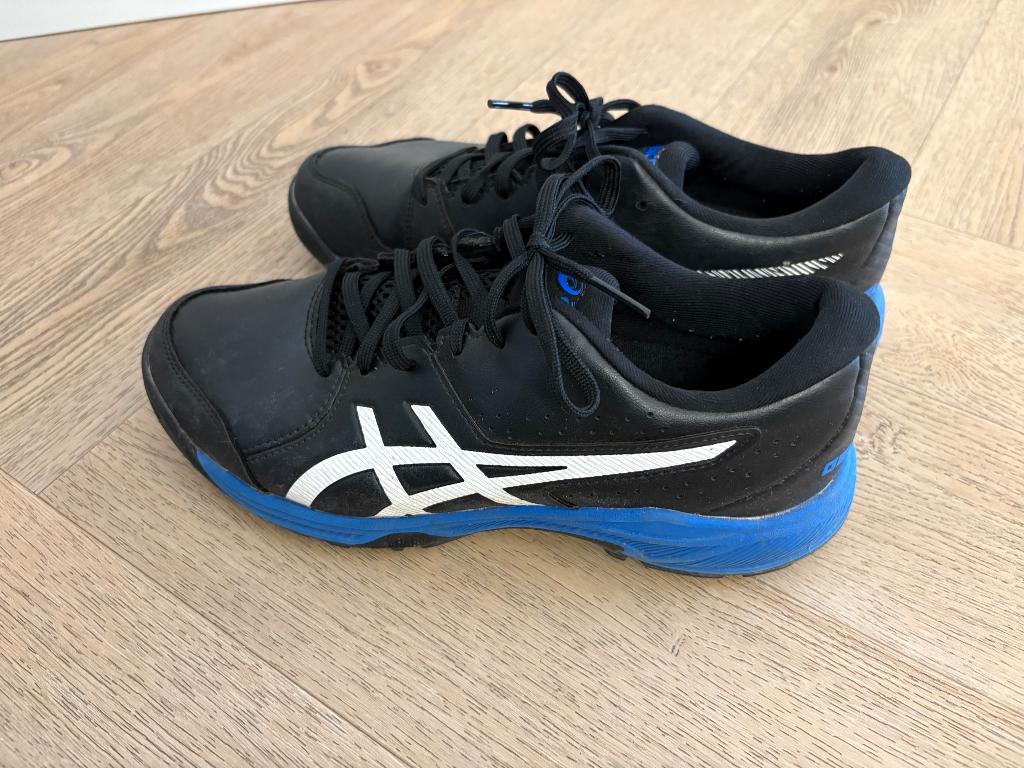 Asics sportschoen maat 40, Hardloopschoenen, Ophalen of Verzenden, Zo goed als nieuw, Overige sporten