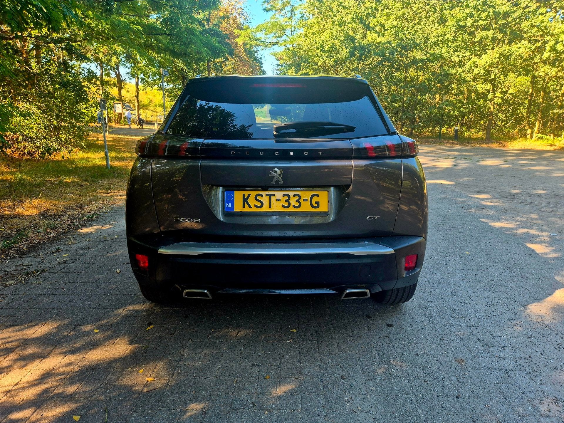 Peugeot 2008 1.2 PureTech GT-Line Camera Navigatie, Auto's, Voorwielaandrijving, 1199 cc, Leder en Stof, Handgeschakeld