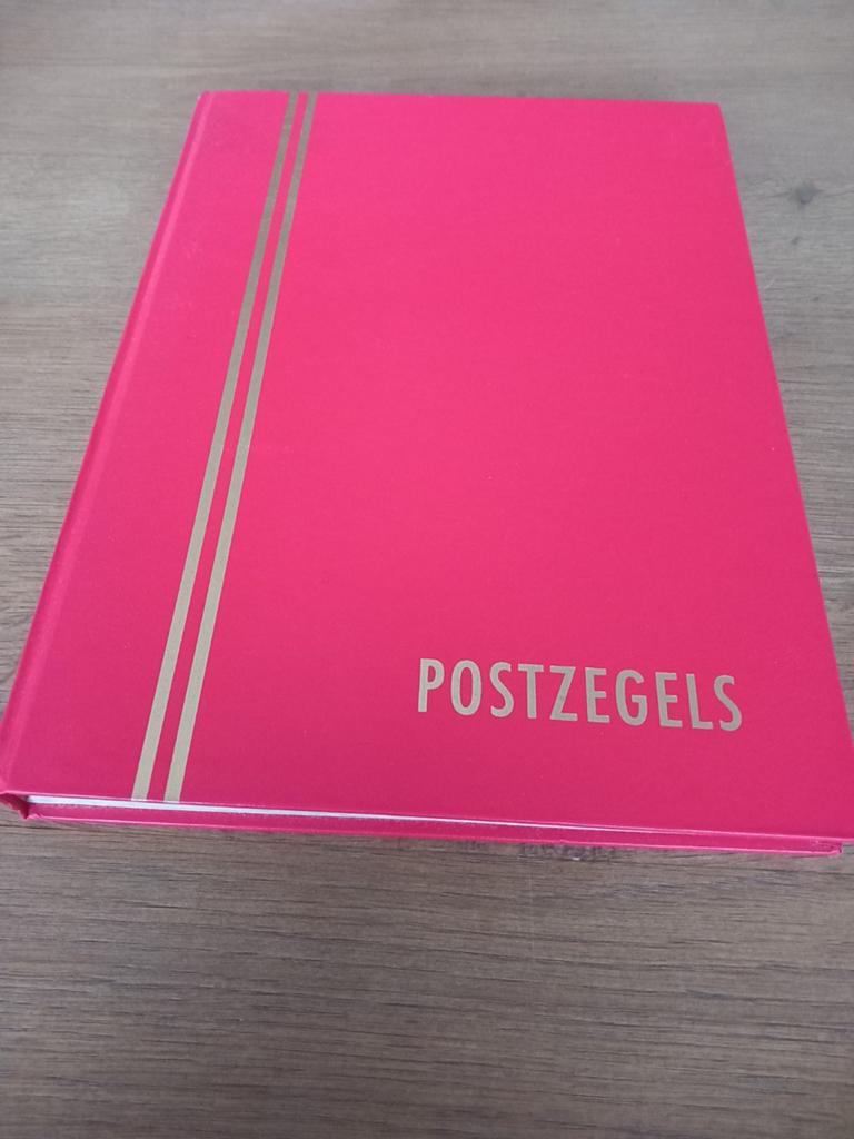 Zuid-Afrika & Nieuw Zeeland in goed gevuld stockboek, Postzegels en Munten, Postzegels | Volle albums en Verzamelingen, Ophalen of Verzenden