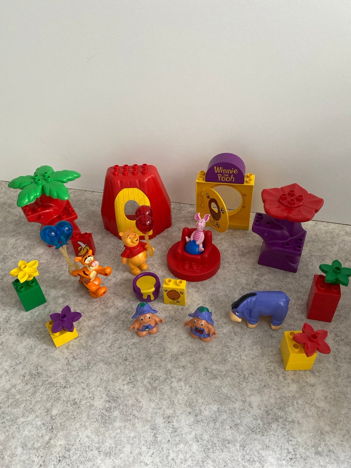 Lego Duplo Winnie de Poeh set met figuren en accessoires, Kinderen en Baby's, Speelgoed | Duplo en Lego, Inclusief minifiguren