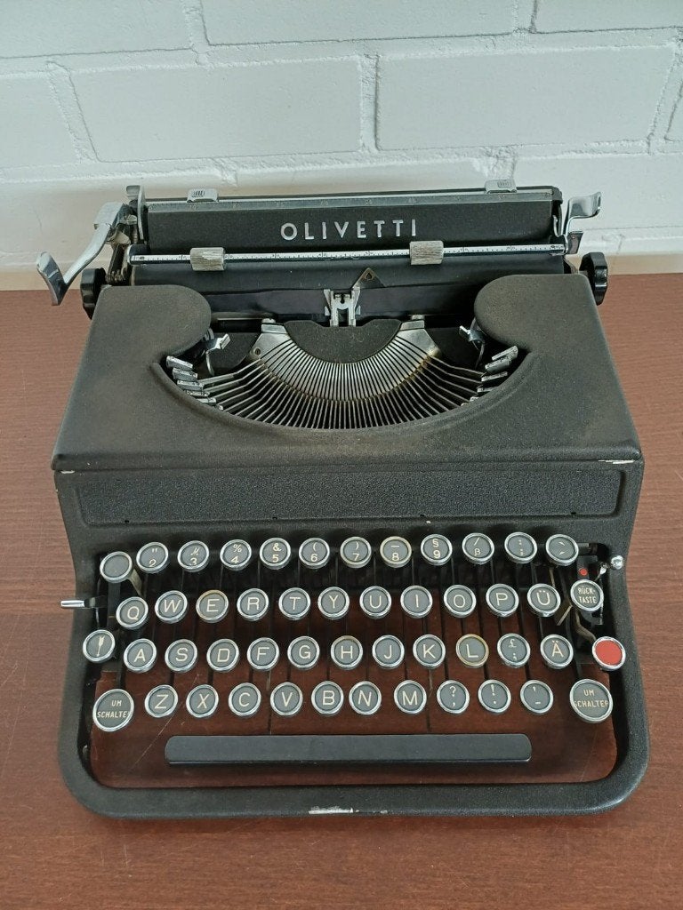 Vintage Olivetti typemachine, Ophalen of Verzenden