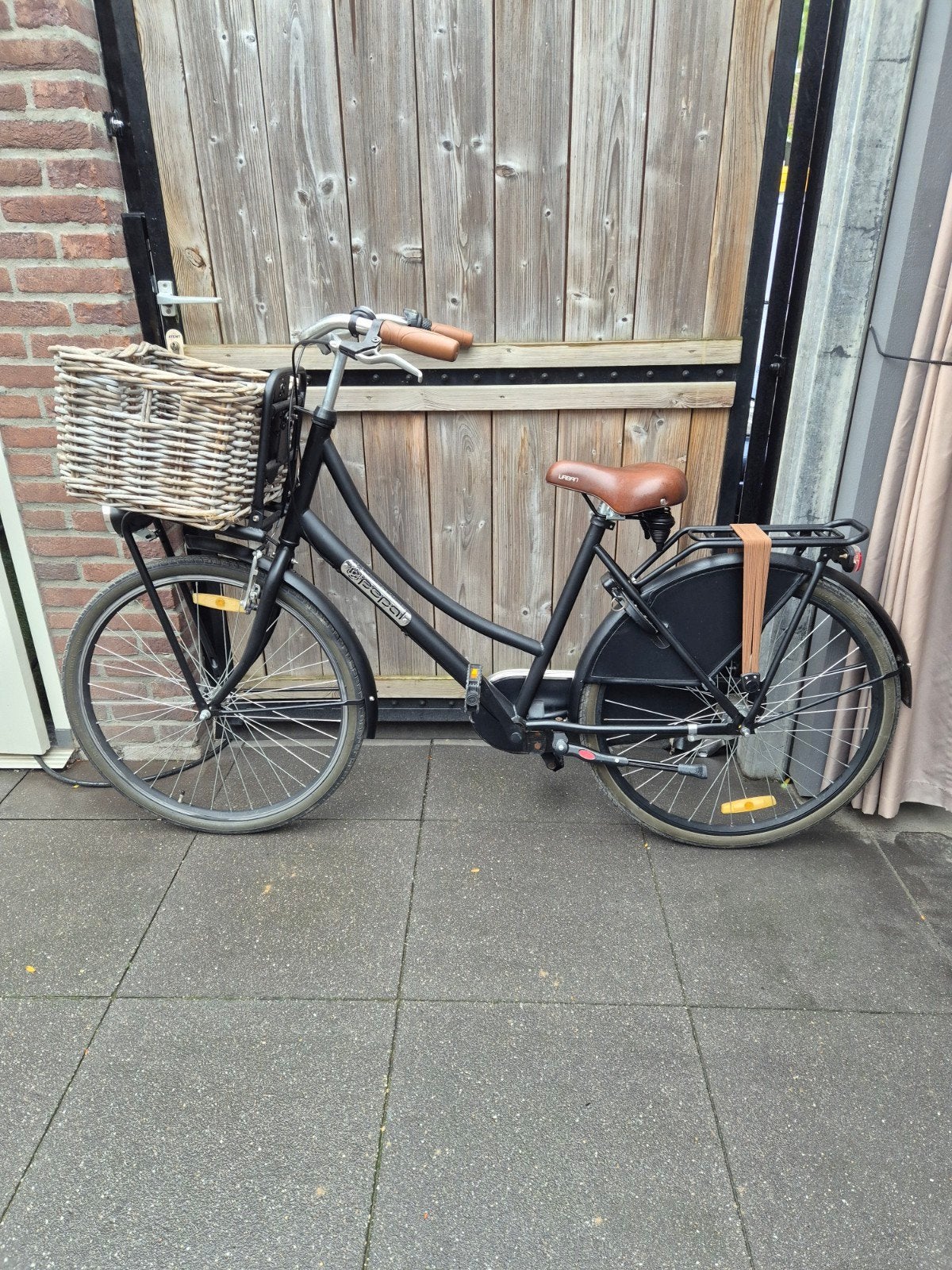 Popal transportfiets 26 inch 3 versnellingen Mat zwart mandj, Ophalen, Terugtraprem, Zo goed als nieuw, Handrem