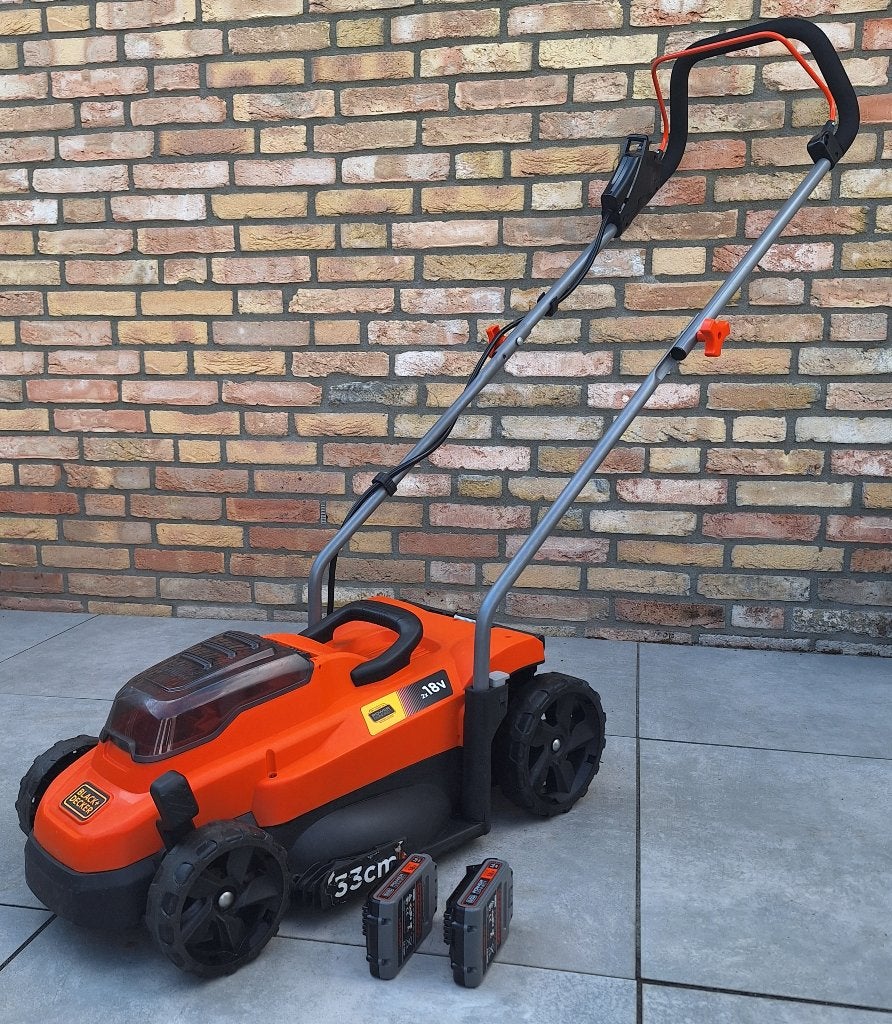 Black + Decker accu grasmaaier BCMW3318, Tuin en Terras, Ophalen, Zo goed als nieuw, 30 t/m 39 cm
