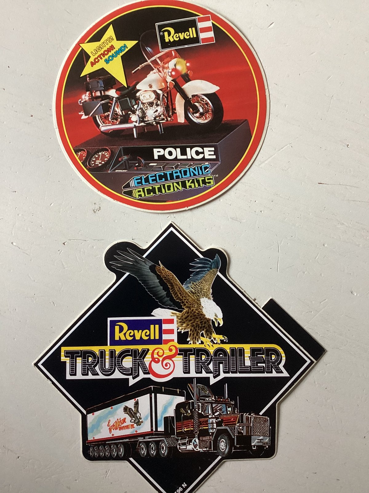 2 stickers Revell (Truck & Trailer/Police), Verzenden, Zo goed als nieuw, Merk