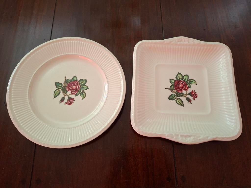 Wedgewood Moss Rose., Ophalen, Zo goed als nieuw, Bord(en), Wedgwood