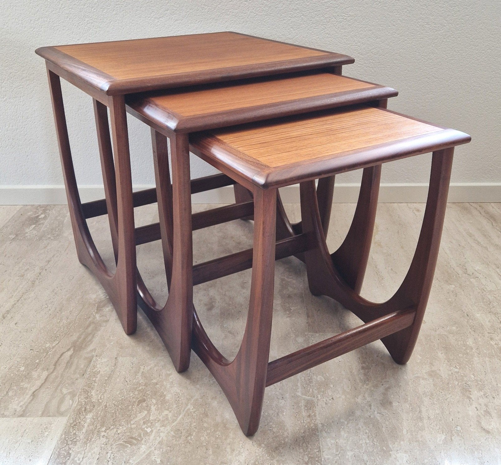 Mid-Century Modern teakhouten G-Plan Astro mimiset Fresco li, Ophalen